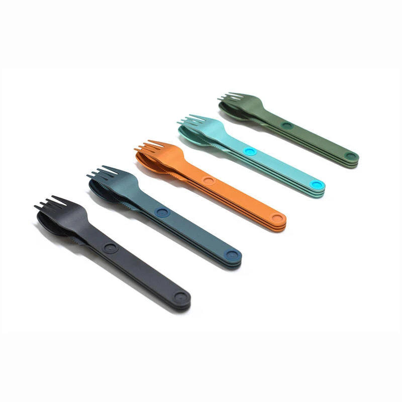 SET COMPLET DE 5 JEUX DE 3 COUVERTS MAGNÉTIQUES CAMPING EN ALUMINUM DUR - ÉTUI 4 SET COMPLET DE 5 JEUX DE 3 COUVERTS MAGNÉTIQUES CAMPING EN ALUMINUM DUR - ÉTUI – Image 2