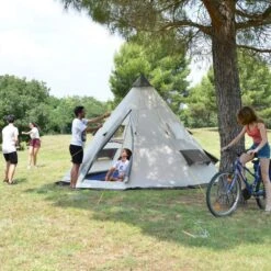 Tente De Camping Tipii - 6 Personnes - Hauteur 2,50m - Moustiquaire - Beige/Gris 13 Tente De Camping Tipii - 6 Personnes - Hauteur 2,50m - Moustiquaire - Beige/Gris -Camping Soldes Boutique tente de camping tipii 6 personnes hauteur 250m moustiquaire beigegris 4